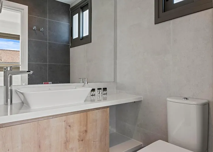 Serenity Waves 22 Larnaca