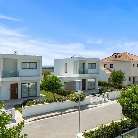 Serenity Waves 22 Villa Larnaca