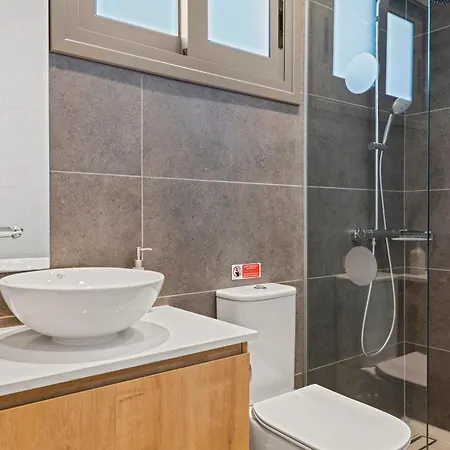 Serenity Waves 22 וילה *