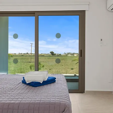 וילה Serenity Waves 22 לרנקה