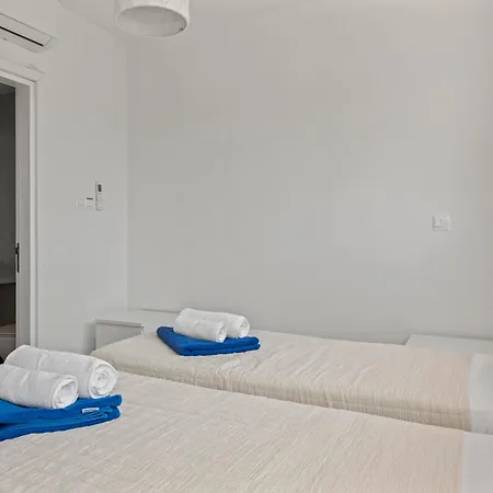 Serenity Waves 22 לרנקה