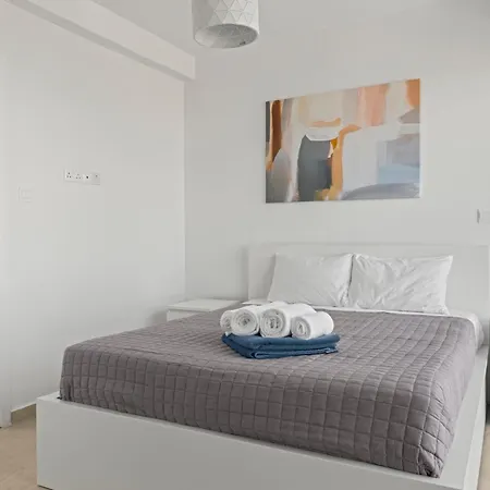 Serenity Waves 22 וילה