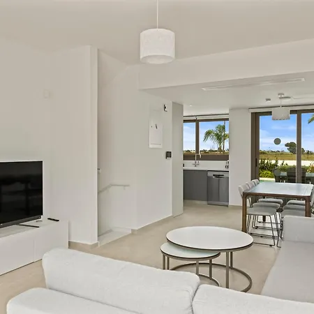 Serenity Waves 22 וילה